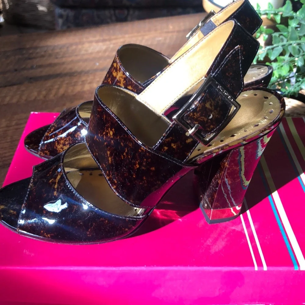 BCBG Korinna heels